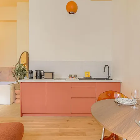 Romantic And Quirky Suite With Spa Bath * Lyon